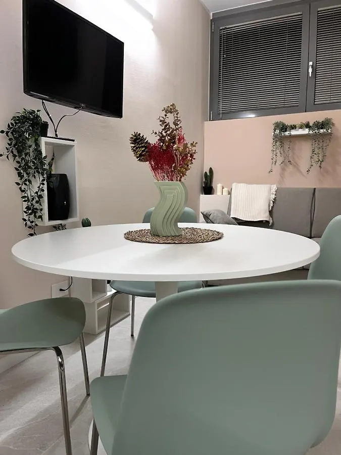 Fiera Milano City Apartment 0*, Milan